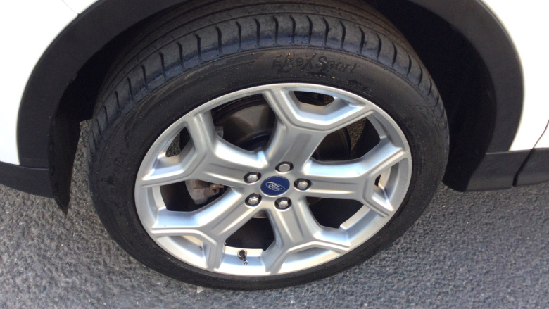 Ford Kuga 2.0 TDCi Titanium Edition 5dr 2WD Diesel Estate